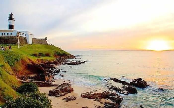 Appartamento Smart Farol Da Barra - Vista Mar Com Varanda Arejada Salvador Esterno foto